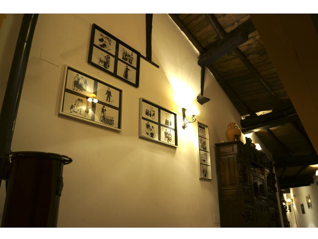 Apartamentos Rurales Victor Chamorro Del Arco Hervás Exterior photo