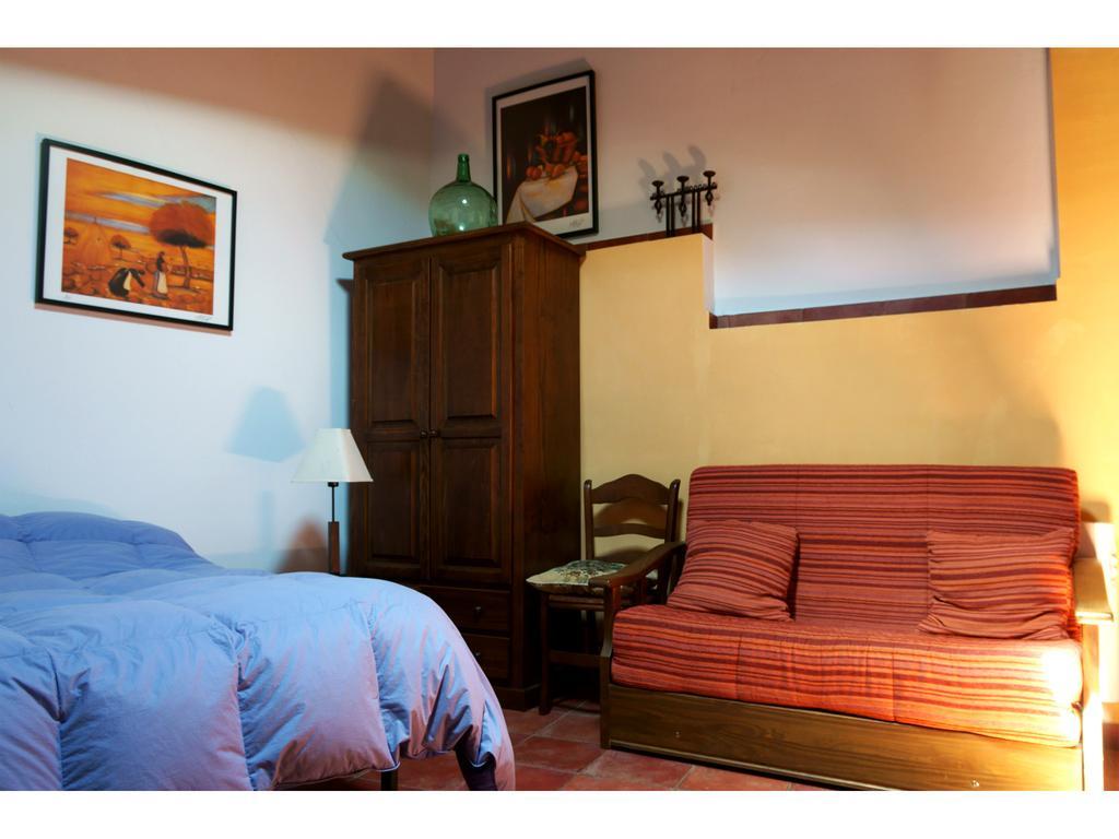 Apartamentos Rurales Victor Chamorro Del Arco Hervás Room photo