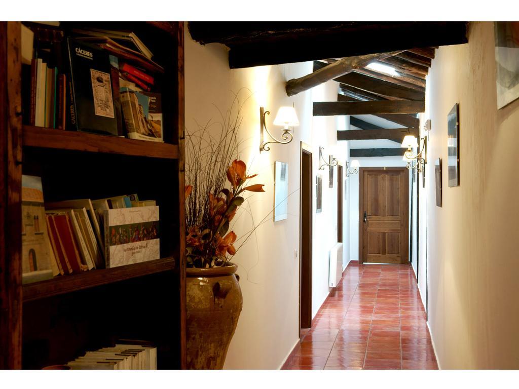 Apartamentos Rurales Victor Chamorro Del Arco Hervás Exterior photo