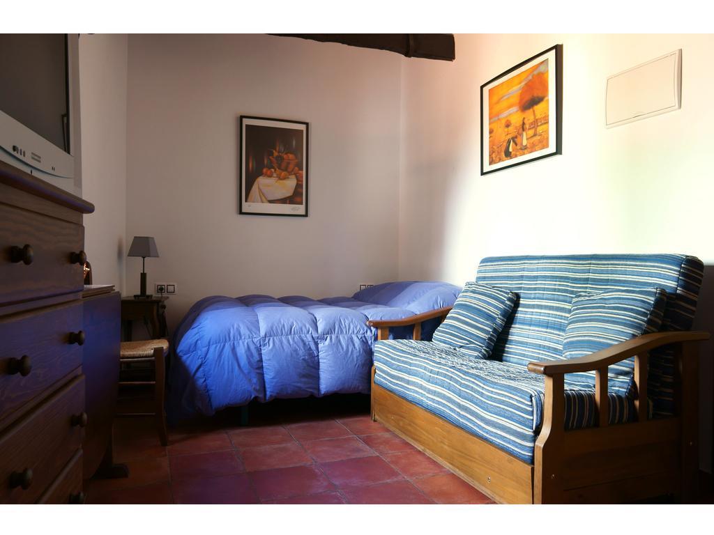 Apartamentos Rurales Victor Chamorro Del Arco Hervás Room photo