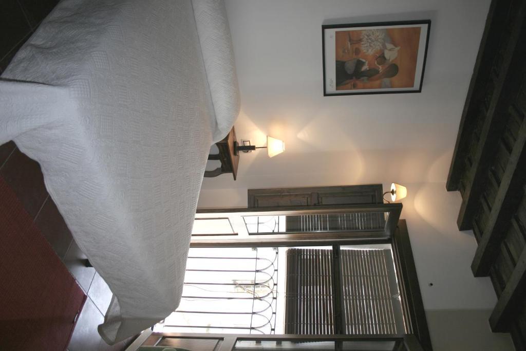 Apartamentos Rurales Victor Chamorro Del Arco Hervás Room photo