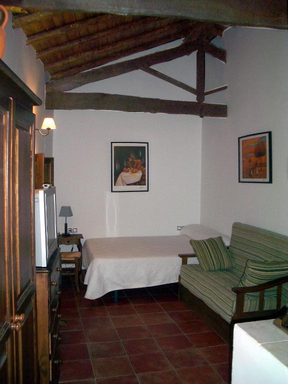Apartamentos Rurales Victor Chamorro Del Arco Hervás Room photo