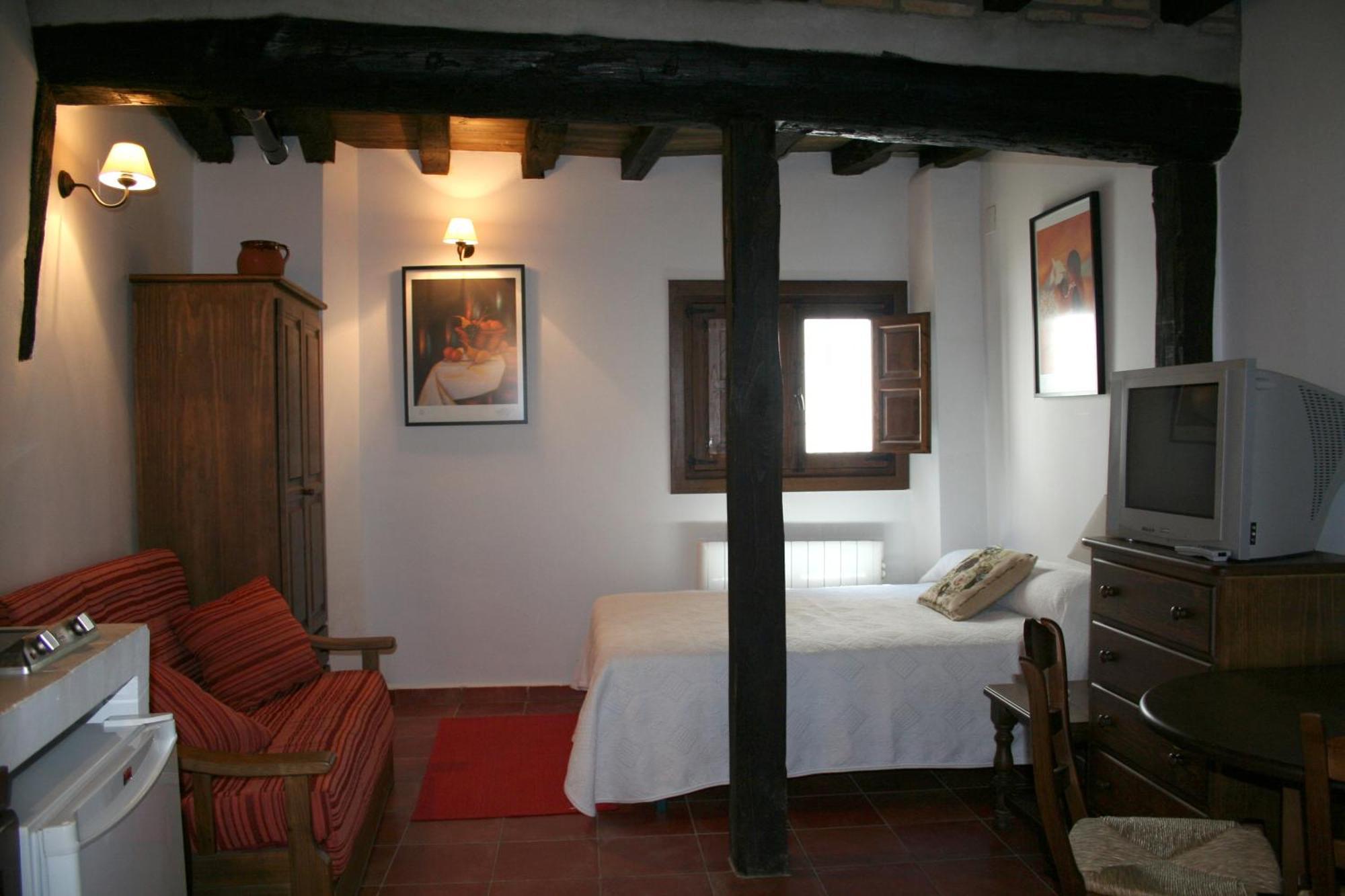 Apartamentos Rurales Victor Chamorro Del Arco Hervás Exterior photo